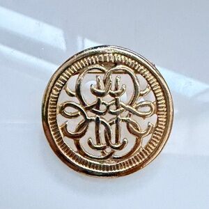 Vintage 80s 90s Gold Tone Round Brooch Lapel Pin 1” Filigree Statement